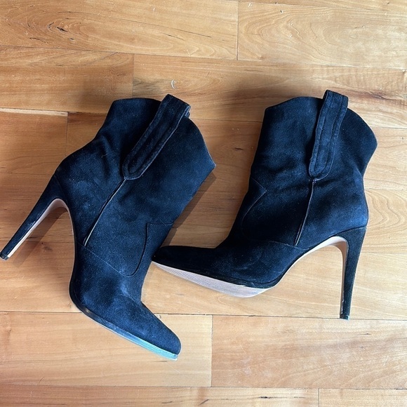 Aldo Black Suede Leather western ankle boots stiletto heel bootie size 9 zip up - Picture 2 of 9